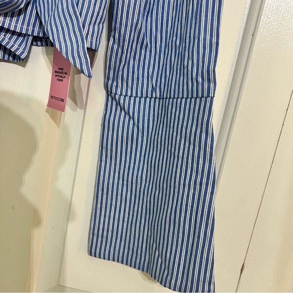 Pretty Little Thing Blue Striped Cinched Tie Waist Shirt - Picture 7 of 13